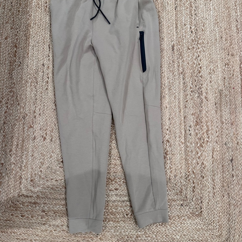Old Navy Men's Beige Joggers